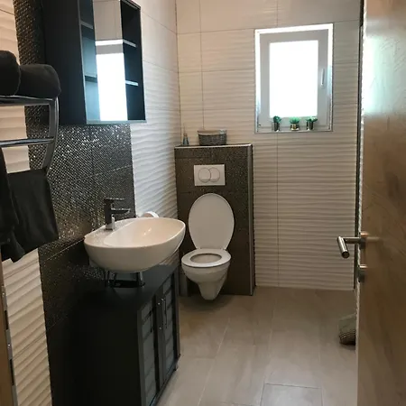 Lovransko Blago Zvonimir Apartmán *