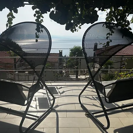 Lovransko Blago Zvonimir Apartmán