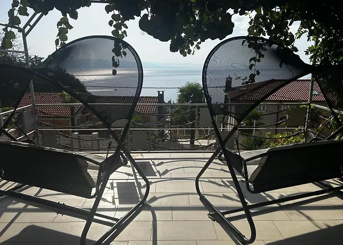 Lovransko Blago Zvonimir Apartmán